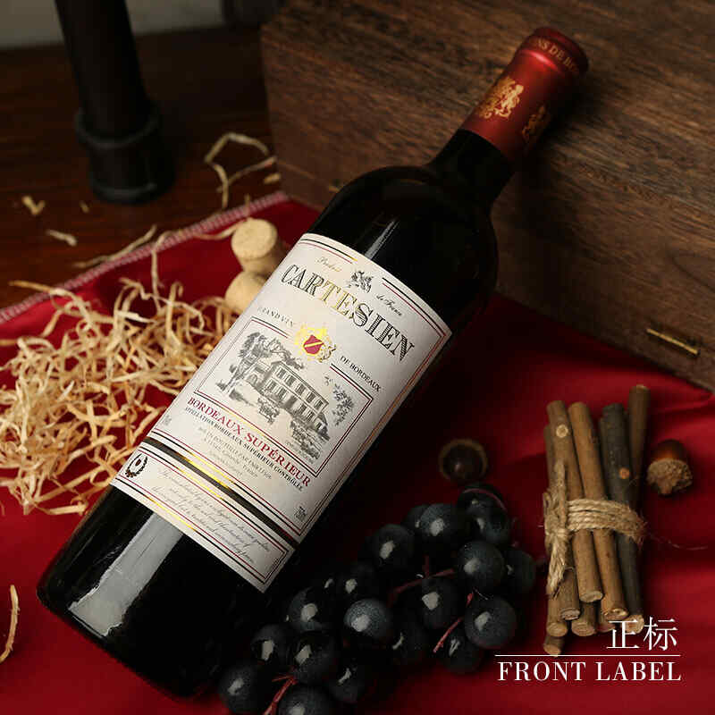 紅酒貼白標,白標尖莊是不是開發酒?